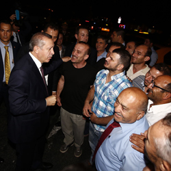 Cumhurbaşkanı Erdoğan'dan Minibüsçülere Ziyaret