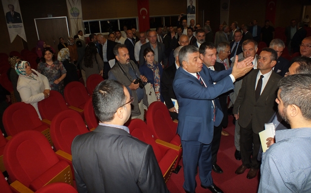 Meclisi İzlemeye Gelen Vatandaşlar: “AKP’li Meclis Üyelerinin Arasında Provakatörler Var”