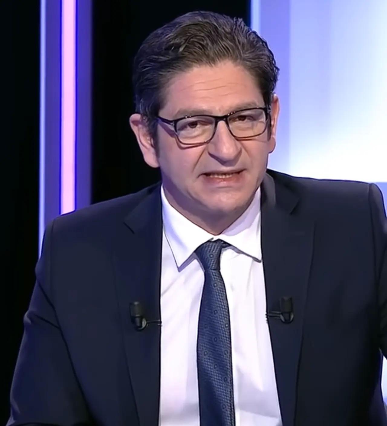 AYAZAĞA’DA GÜNTEKİN ONAY KRİZİ!!! </br>OYUNCAK TABANCAYLA </br>BİNAYI BASAN ŞAHIS </br>GÖZALTINA ALINDI!!!