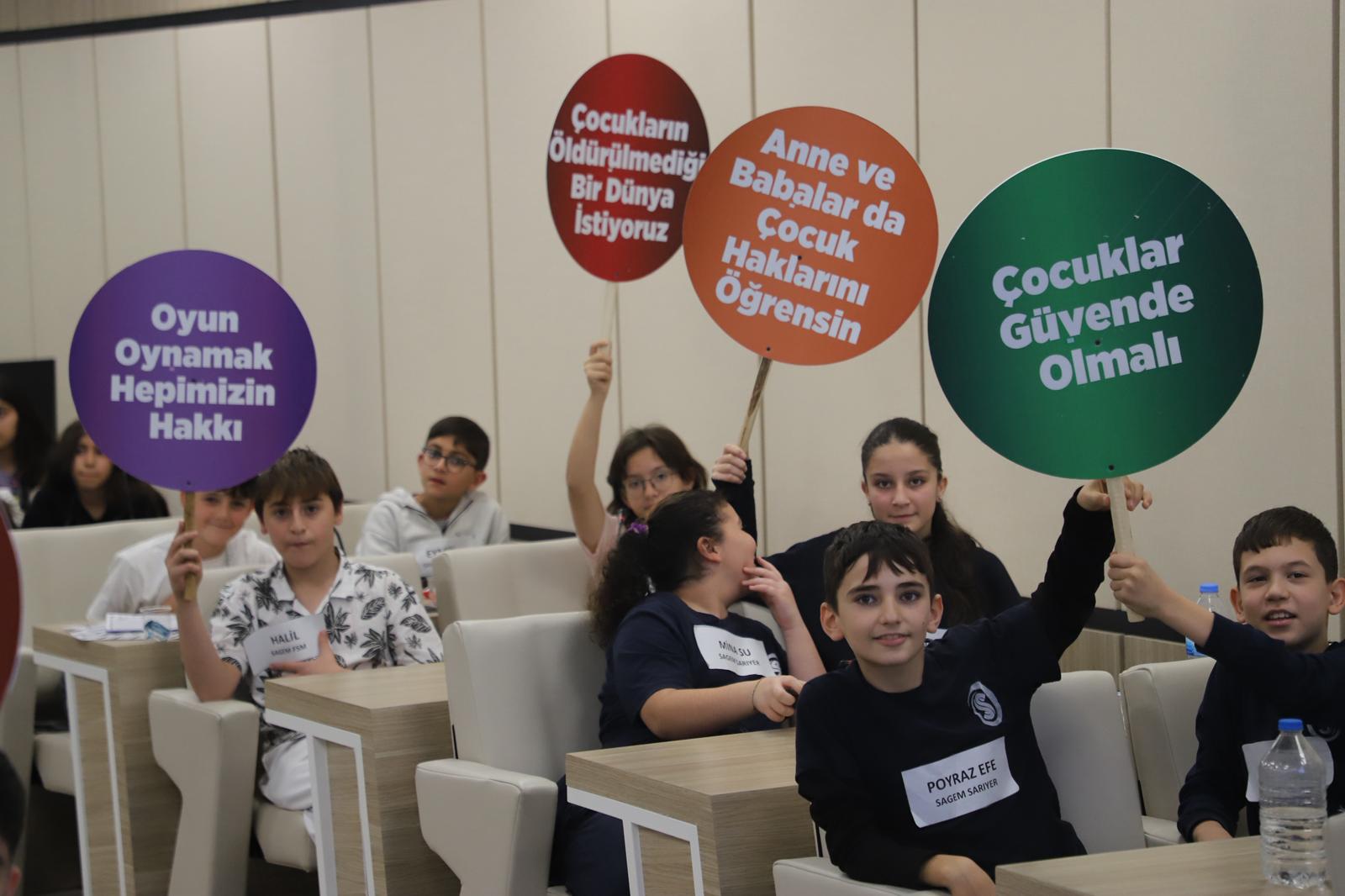 SARIYER BELEDİYESİ </br>ÇOCUK MECLİSİ </br>ÇOCUK HAKLARI GÜNÜNDE TOPLANDI