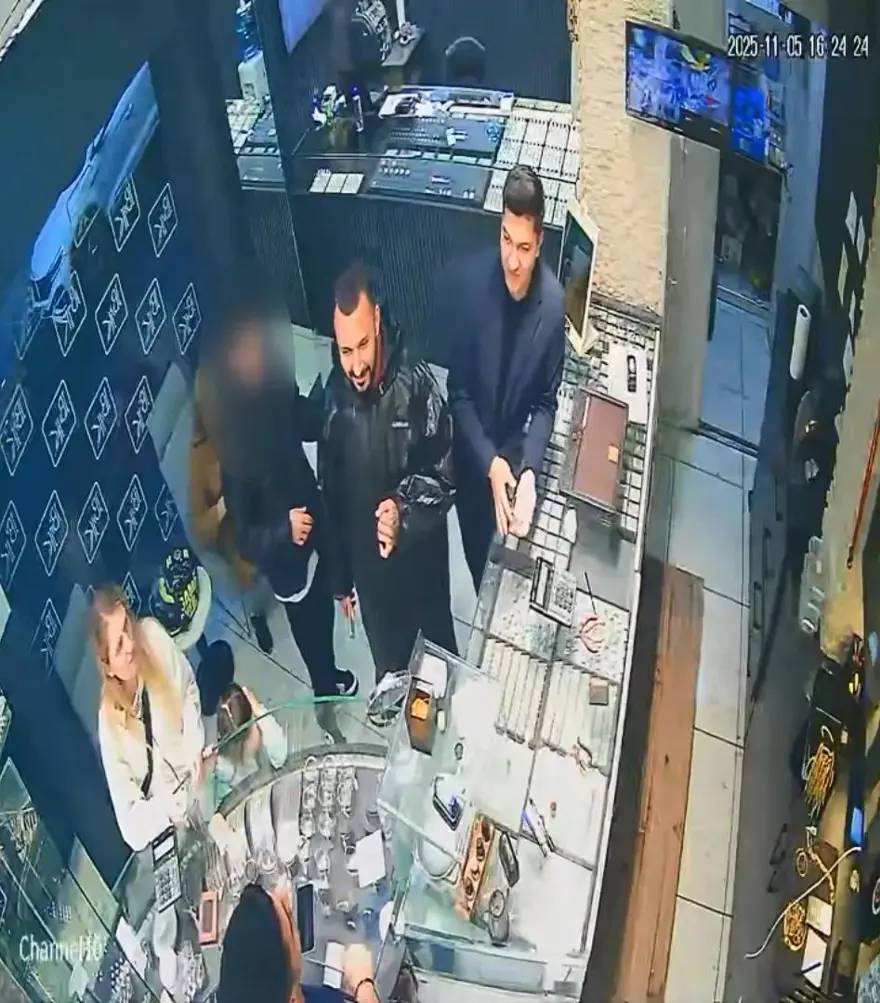 SARIYER’DE ŞOKE EDEN OLAY!  </br>EVDEKİ ALTINLARI ÇALINAN KADIN </br>POLİSE BAŞVURDU HIRSIZ KOCASI ÇIKTI!!!