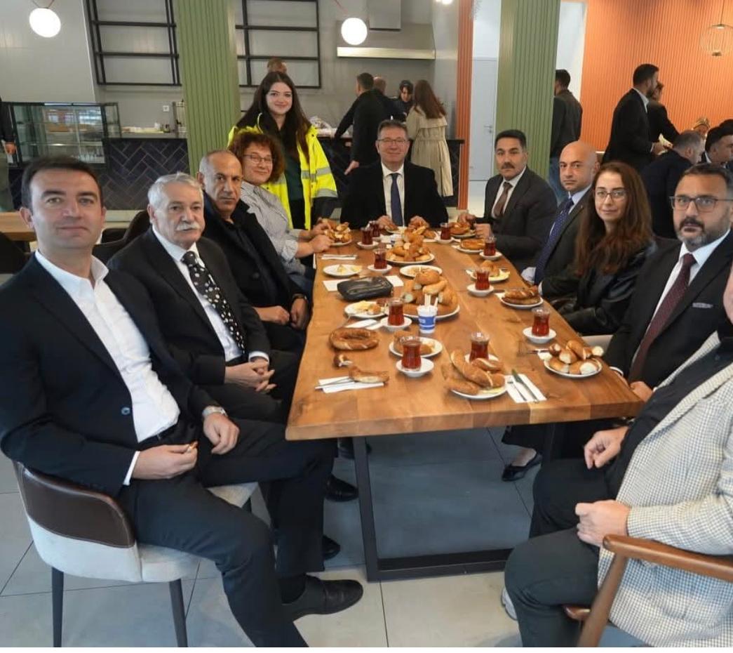 BAŞKAN AKSU: PINAR GÜVERTE’DE </br>İLK ÇAYIMIZI İÇTİK BAŞKAN AKSU: PINAR GÜVERTE’DE </br>İLK ÇAYIMIZI İÇTİK