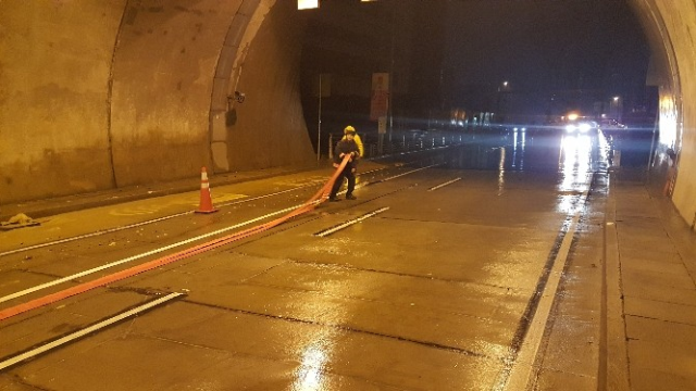 Sarıyer-Çayırbaşı Tüneli'ni Su Bastı