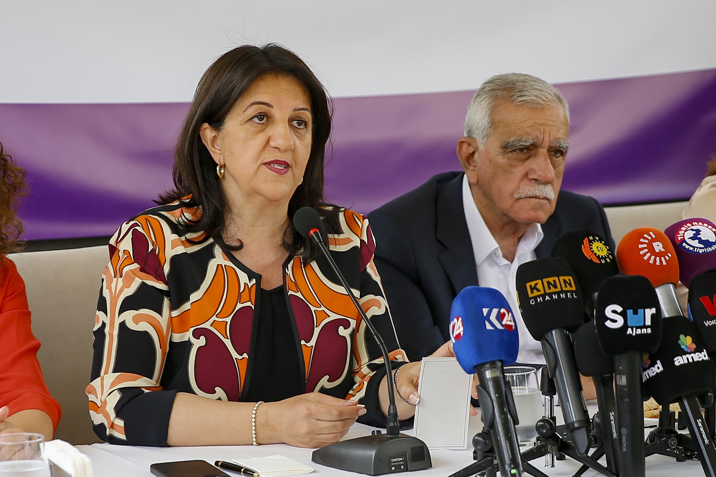 Pervin Buldan </br>Kandil'in talimatını duyurdu! </br>Teröristlerin serbest bırakılması için </br>Kılıçdaroğlu'na 'oy verin' çağrısı yaptı