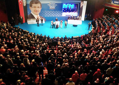 AK Parti Sarıyer'de görkemli kongre