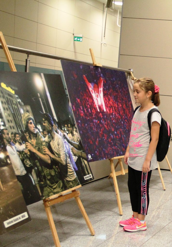 Hacıosman Metroda </br>'15 Temmuz Milli İradenin Yükselişi' </br>Fotoğraf Sergisi Açıldı.