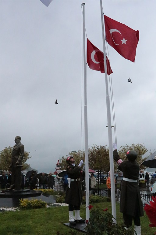 Sarıyer'de 29 Ekim Coşkuyla Kutlandı