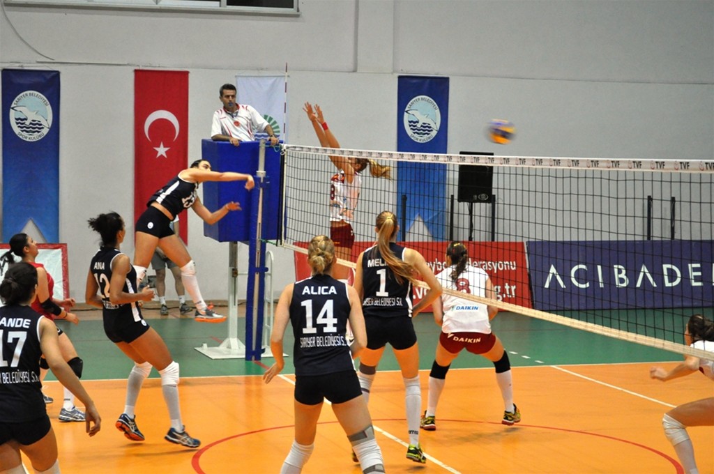 Galatasaray Daikin: 3 <p />Sarıyer Belediyesi: 2