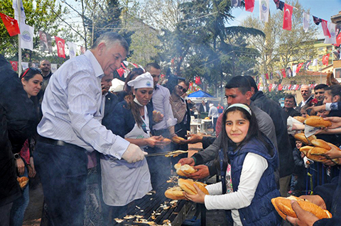 Ayazağa'da İlk Balık Ekmek Festivali