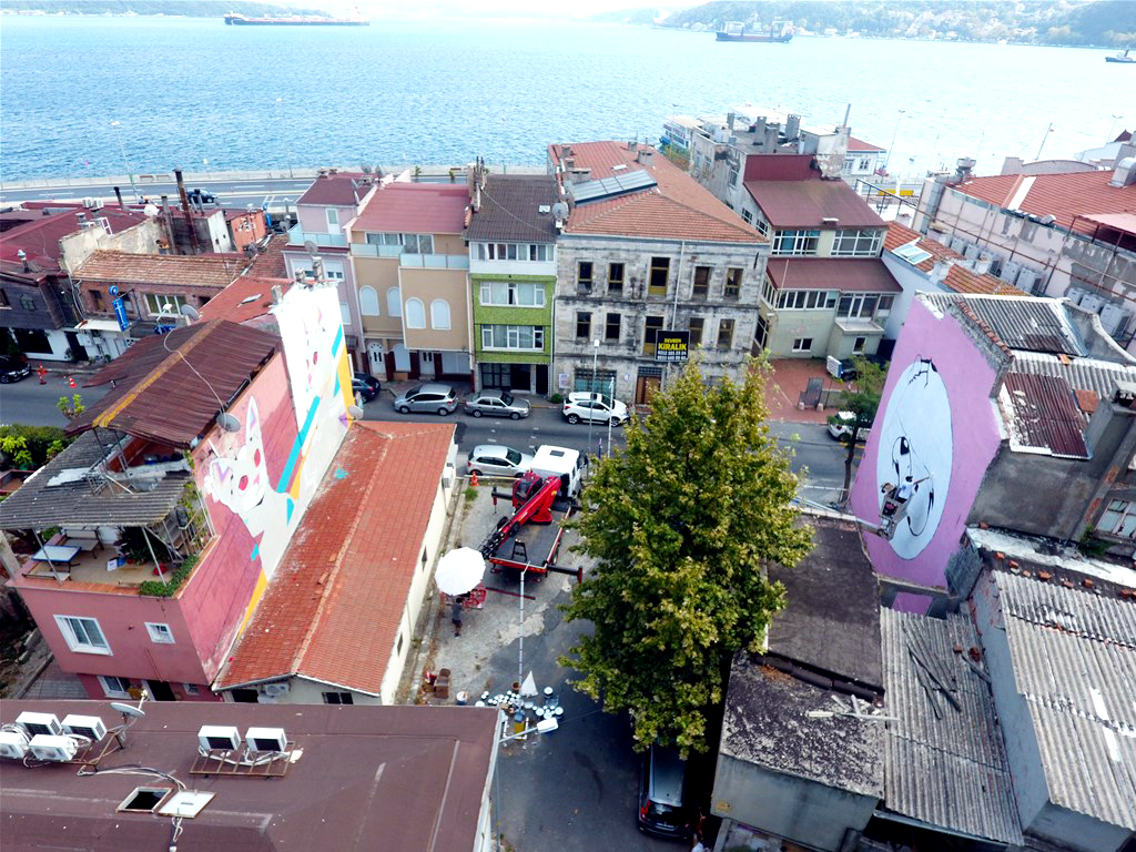 Sarıyer Sokakları Mural İle Renkleniyor