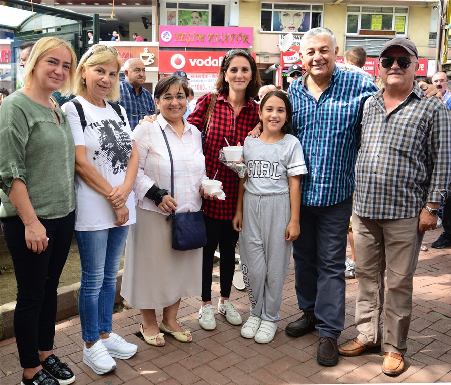 Sarıyer’de 100 Bin Kişiye Aşure İkramı