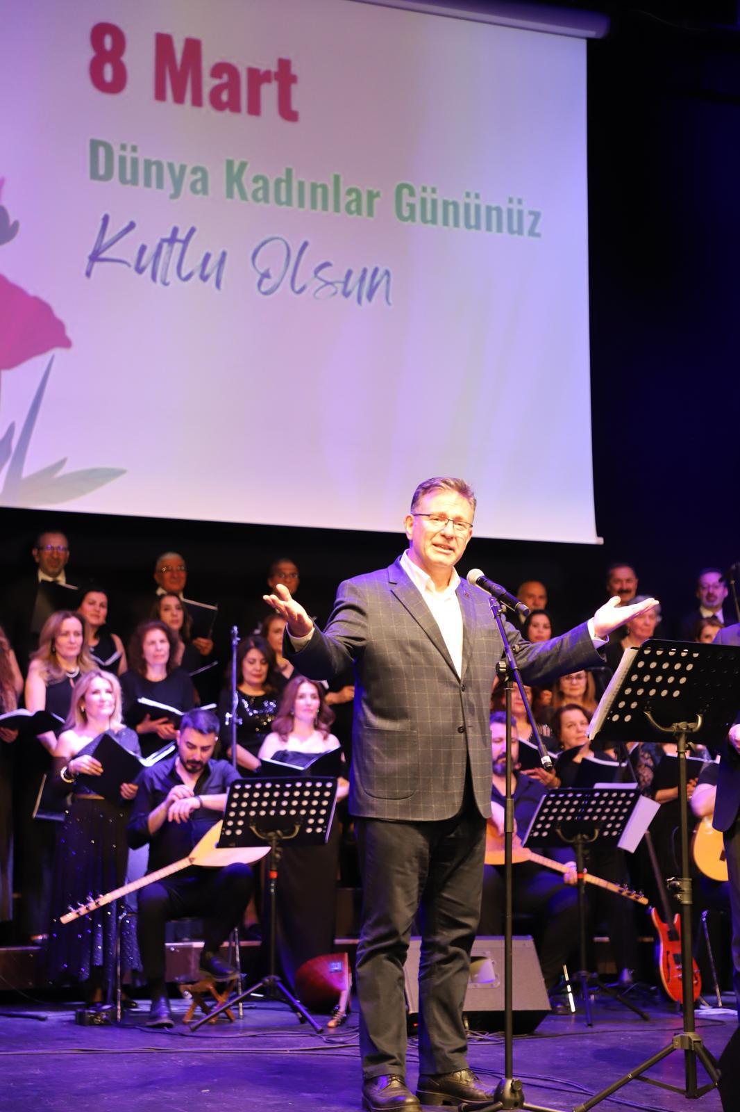 SARIYERLİ KADINLAR 8 MART’TA </br>İFTAR SOFRASINDA BULUŞTU </br>VOLKAN KONAK TÜRKÜLERLE ANILDI