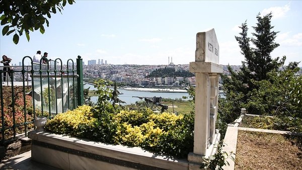 İSTANBUL'DA MEZARLARA ZAM