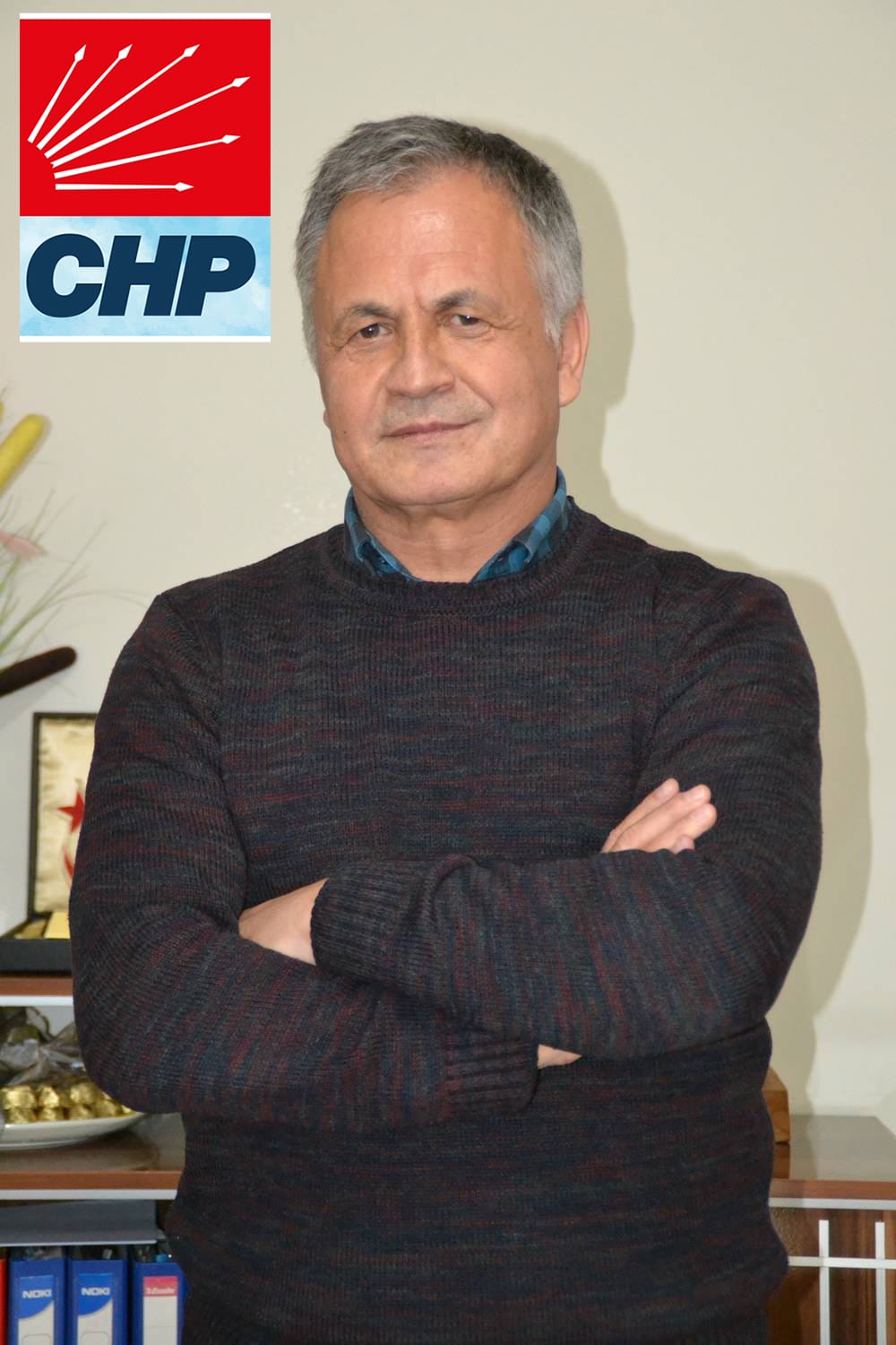 CHP SARIYER'İN  </br>EFSANE İLÇE BAŞKANI </br>MEHMET DENİZ</br> ŞÜKRÜ GENÇ'İ </br>REZİL ETTİ!!!