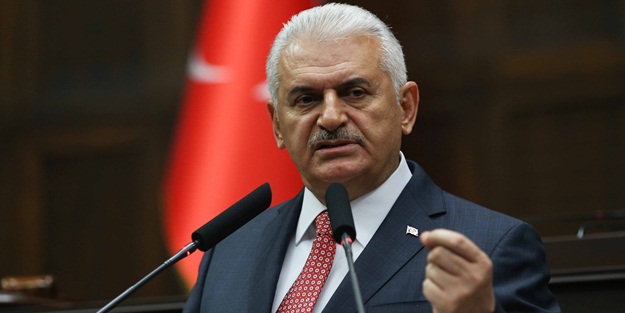 Başbakan Binali Yıldırım: Meydanları boşaltmayın!