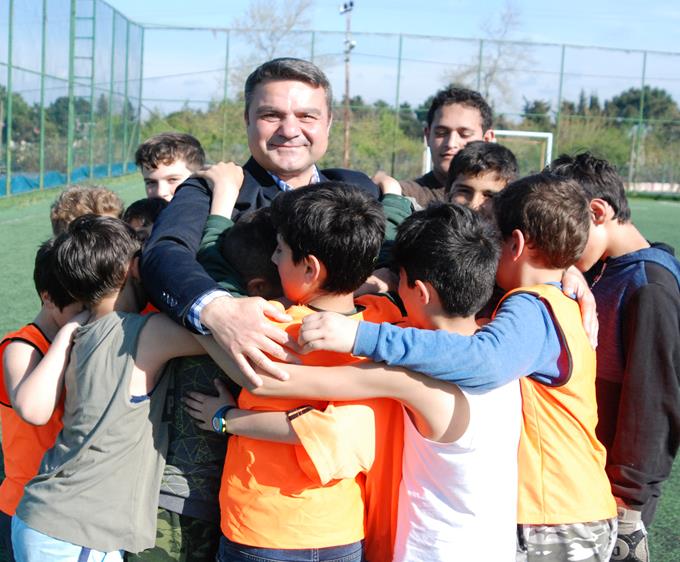 MUHTAR DEDİĞİN BÖYLE OLUR!!! RUMELİFENERİ’NDE ÇOCUKLAR ÖZGÜRLÜĞÜNE KAVUŞTU “TEŞEKKÜRLER SERKAN ABİ”