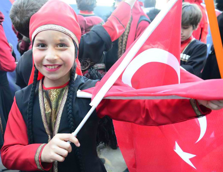 Dünya Çocukları Barış Dileklerini Sarıyer’den Haykırdı