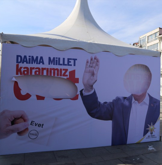 Sarıyer'de Ak Parti Çadırına Saldırı