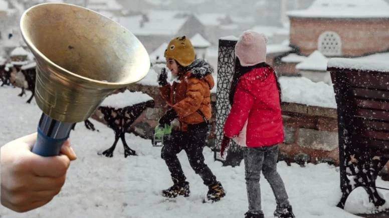 EĞİTİME KAR ENGELİ </BR>İSTANBUL'DA OKULLAR TATİL EDİLDİ