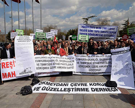Mahalleler Birliği'nden İbb Önünde 'Tapu' Protestosu