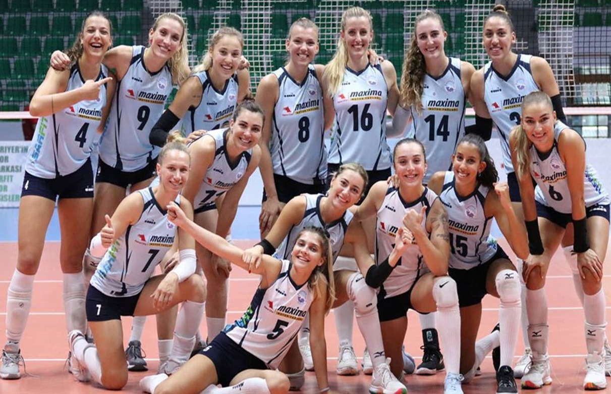 SARIYER BELEDİYESPOR KADIN VOLEYBOL TAKIMI'NDA 8 OYUNCU KORONAVİRÜSE YAKALANDI!!!