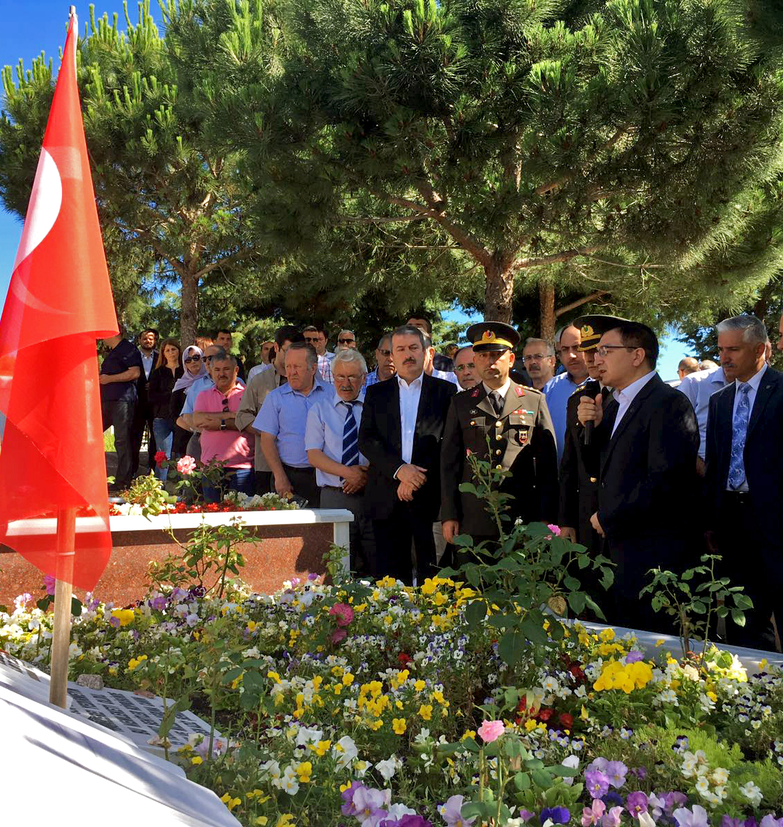 Bu Vatan Size Çok Şey Borçlu