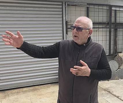 SARIYER’DE ESKİ KİRACI DEHŞETİ: </br>DARBEDİLEN YAŞLI ADAM </br>O ANLARI ANLATTI! </br>'BAĞIRTA BAĞIRTA DÖVDÜ'