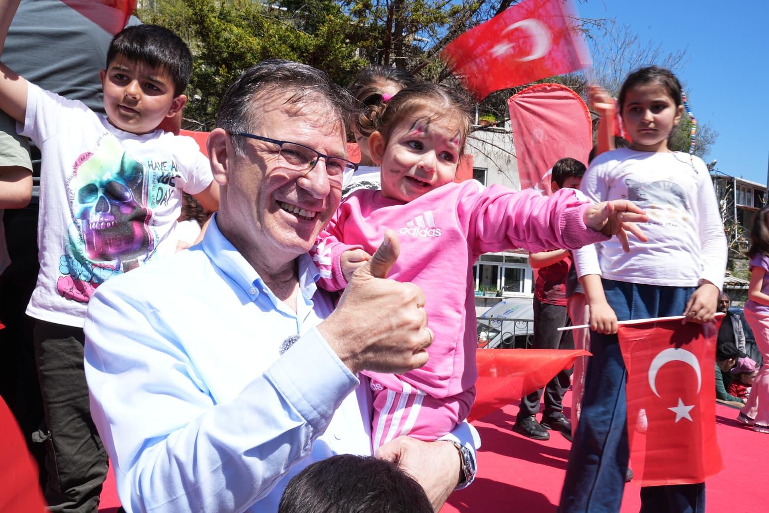 SARIYER’DE 23 NİSAN COŞKUSU </br>ÜÇ NOKTADA YAŞANDI