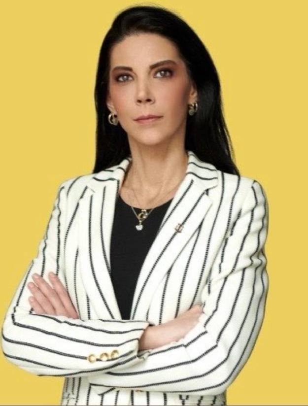 SPOR YÖNETİCİSİ & AVUKAT TÜLAY BÜYÜKASAR KİMDİR?